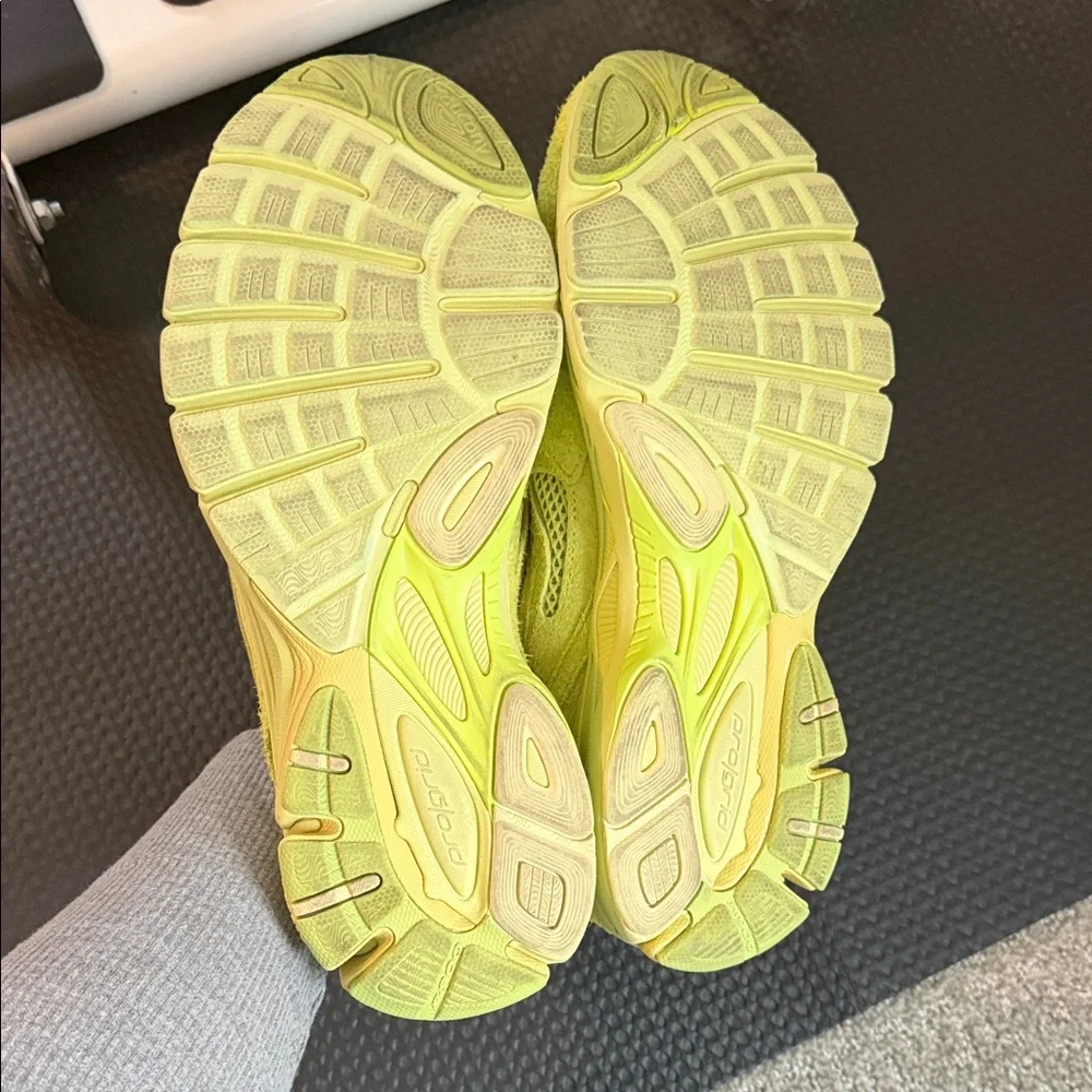 Saucony x 3sixteen ProGrid Guide 7 “lime” colorway - Picture 6 of 7